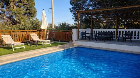 Chalet independiente con apartamento, piscina, placas solares y gran parcela en Villamarxant, imagen 3