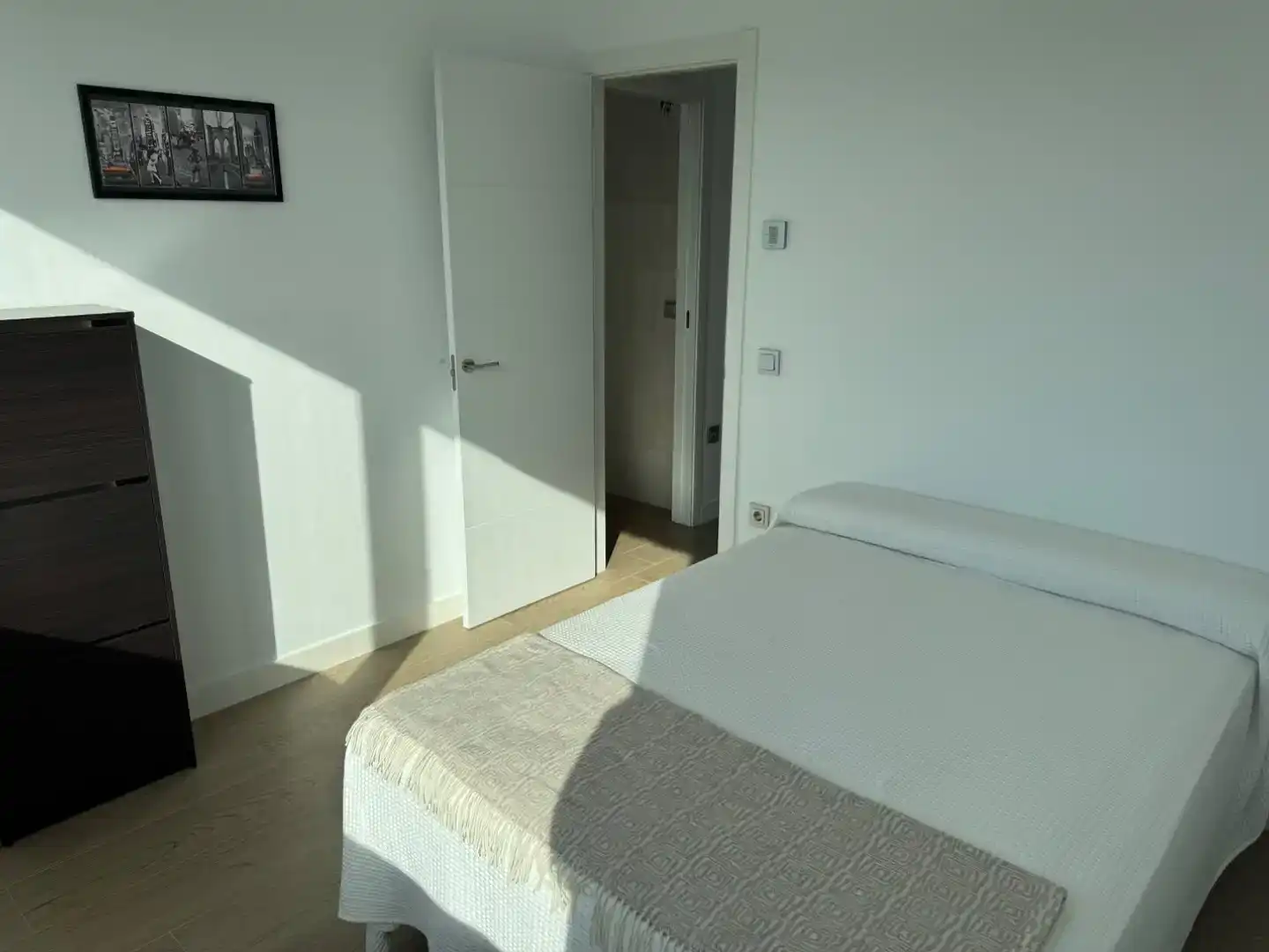 Habitación de Piso en venta en Dos Hermanas con Aire acondicionado, Piscina y Balcón