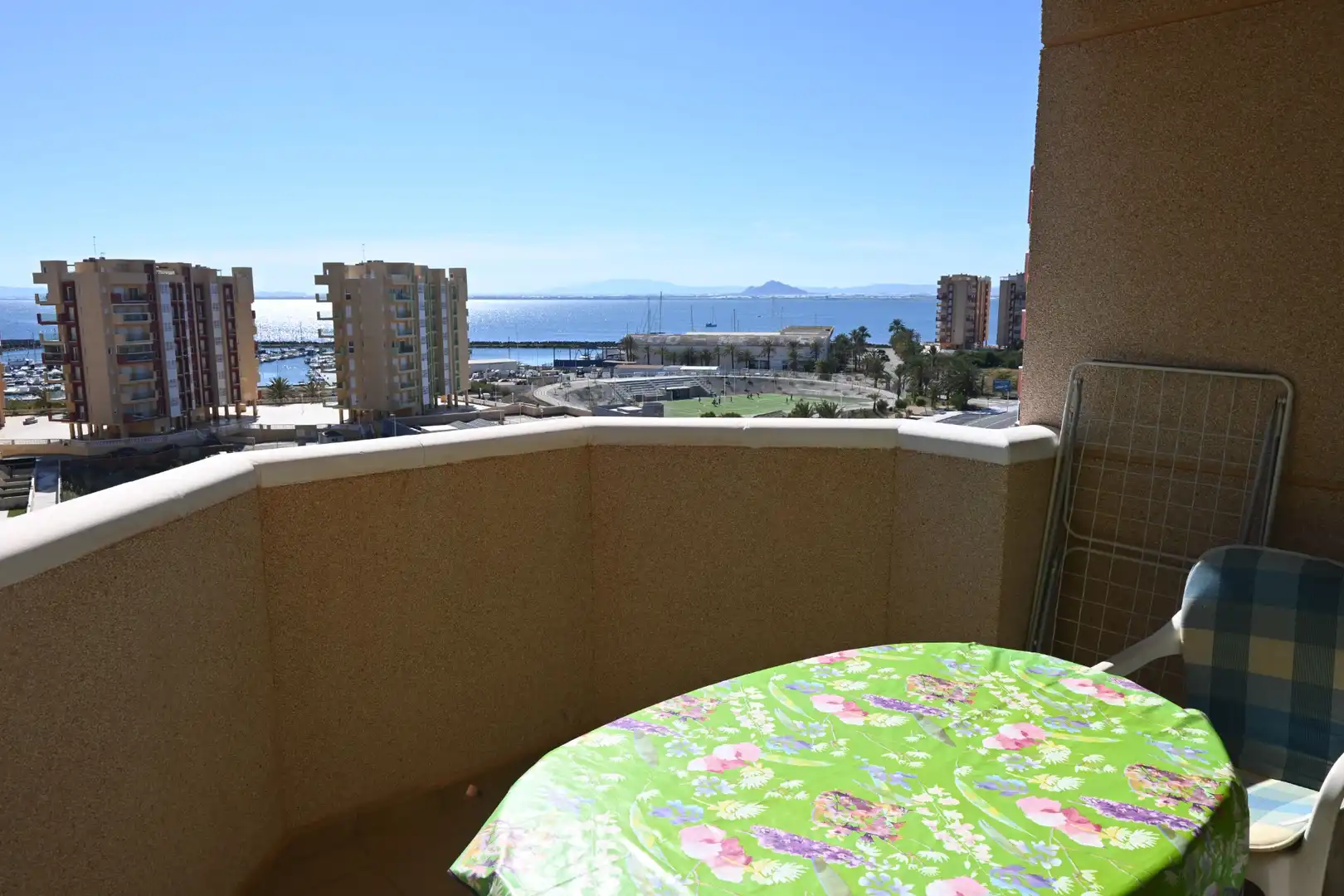 Terraza de Apartamento en venta en La Manga del Mar Menor con Aire acondicionado, Terraza y Amueblado
