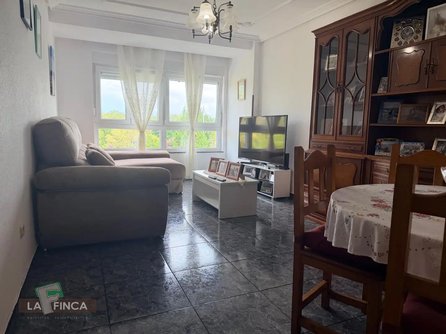 Piso con ascensor en venta en Piedras Blancas, imagen 3