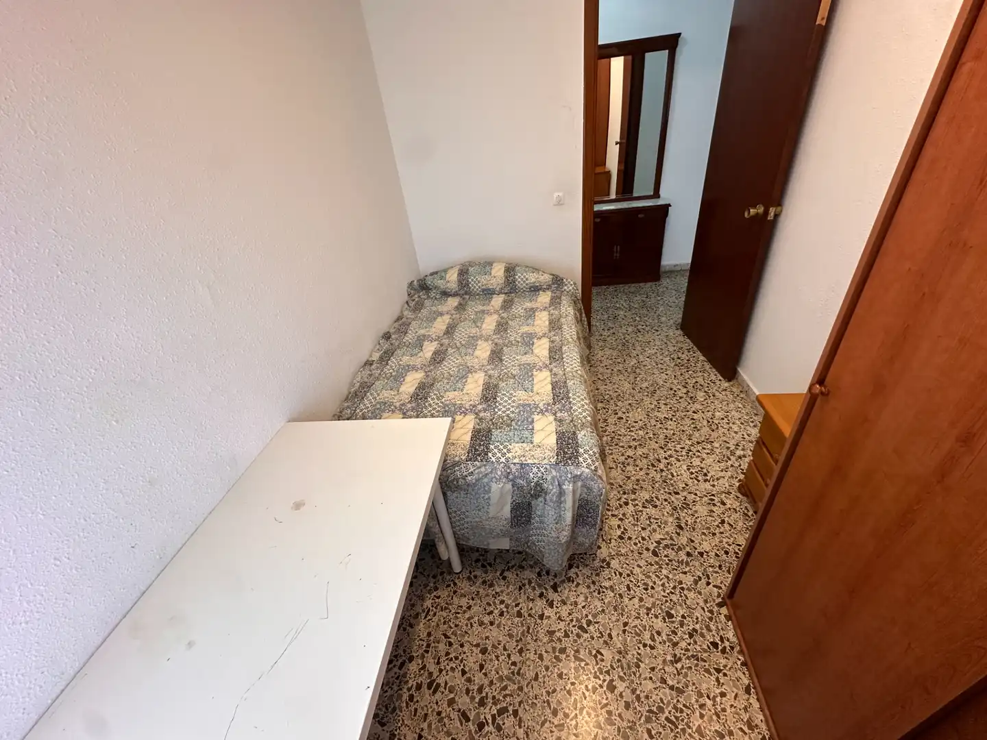 Flat for rent in Avenida de los Alfares, Fuensanta - Universidad