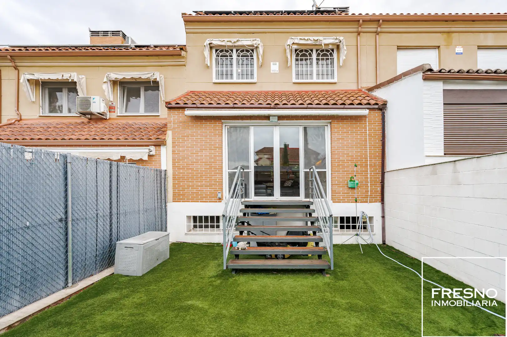 Exterior view of Detached homes for sale in Cobeña, Madrid