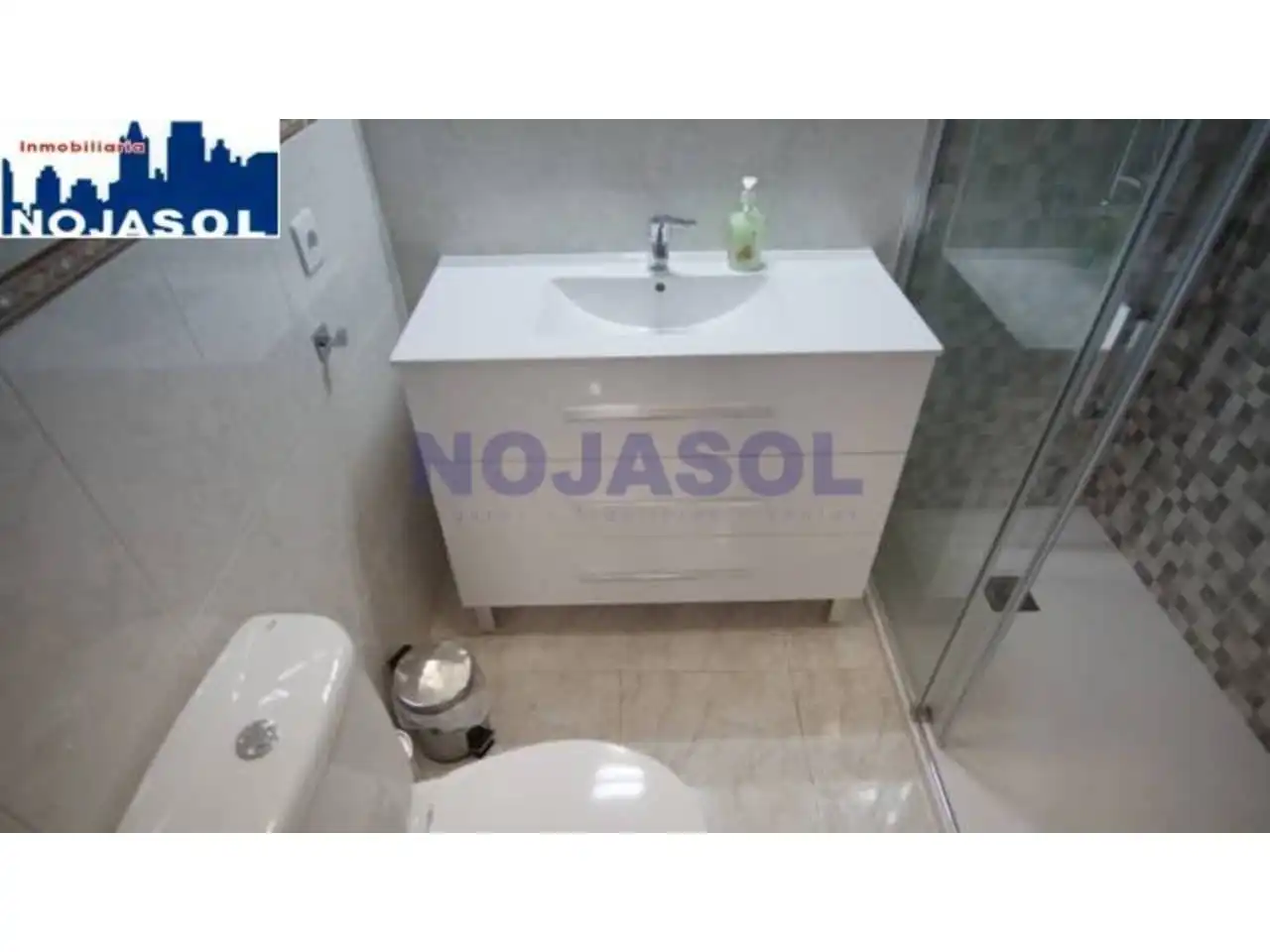 Flat with terrace to rent in Avenida Santos Mártires 6, imagen 30