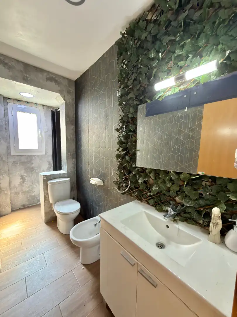 Baño de Piso en venta en Valencia con Aire acondicionado