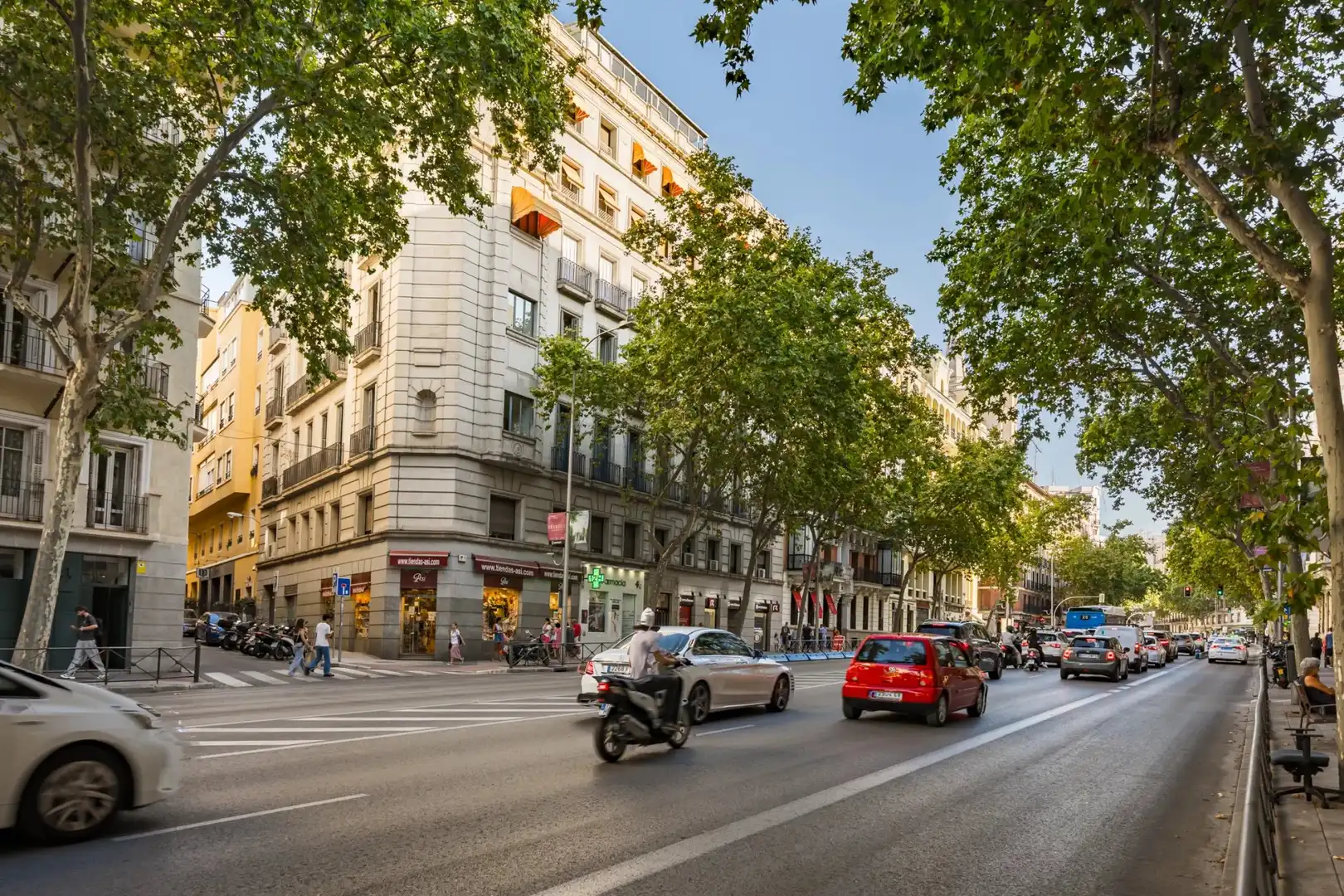 Vista exterior de Pis de lloguer en Madrid amb Aire condicionat, Calefacció i Forn