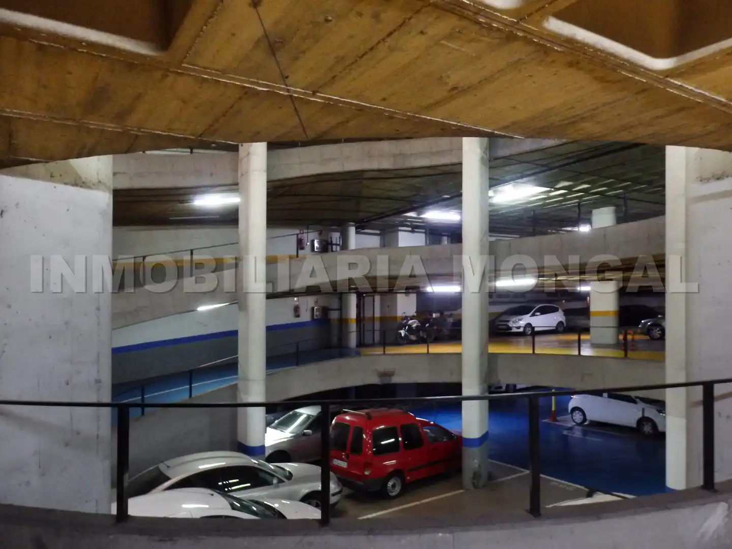 Parking de Garaje en venta en Cornellà de Llobregat