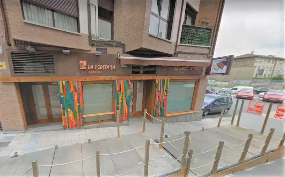 Local comercial en venta en La Felguera, imagen 2