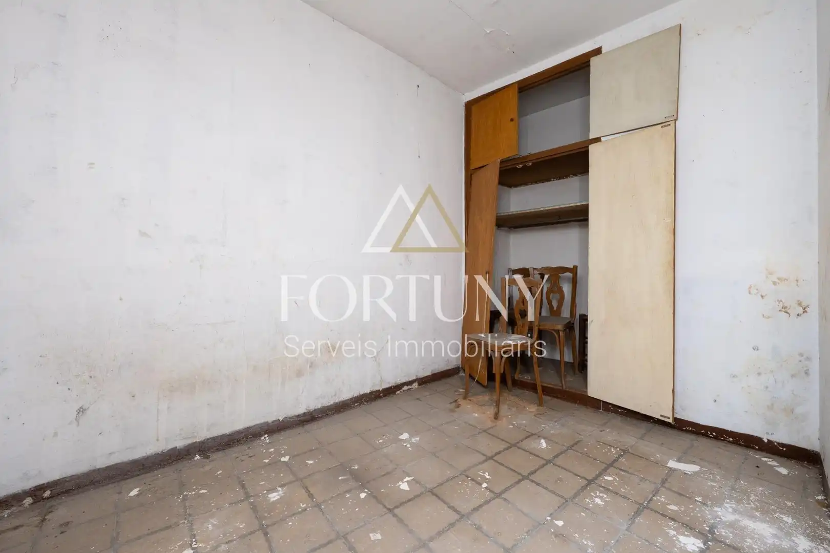 Edificio en venta en TORRES JORDI, L'Espluga de Francolí