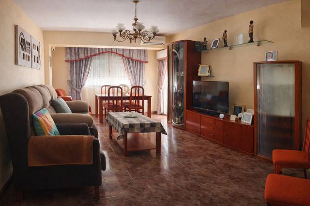 Piso en Venta en PADRE VIÑAS en Els Orriols