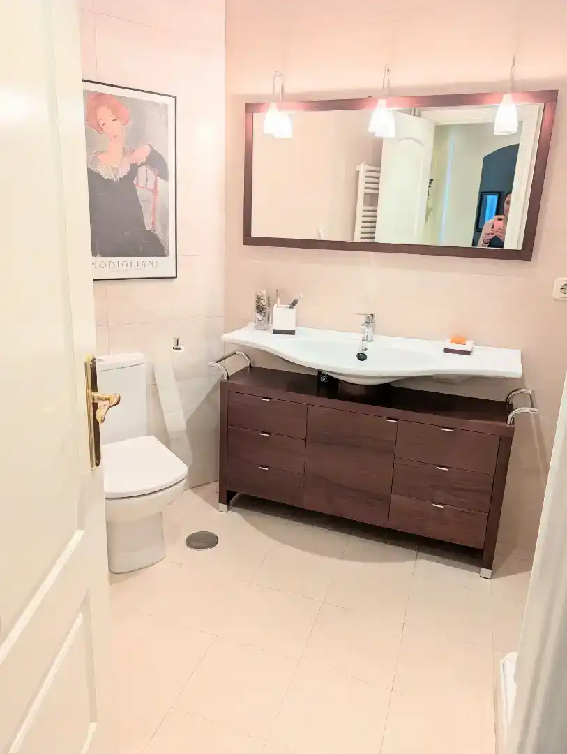 Bathroom of Flat for sale in  Madrid Capital  with Air Conditioner and Balcony