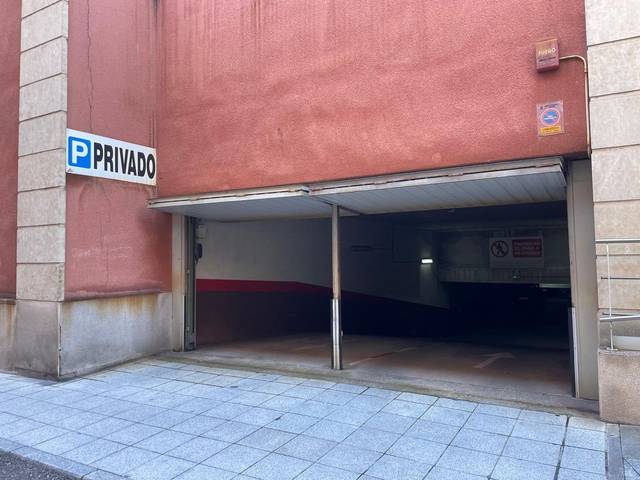 Garaje en Venta en Avenida PORTUGAL, DE en Labradores