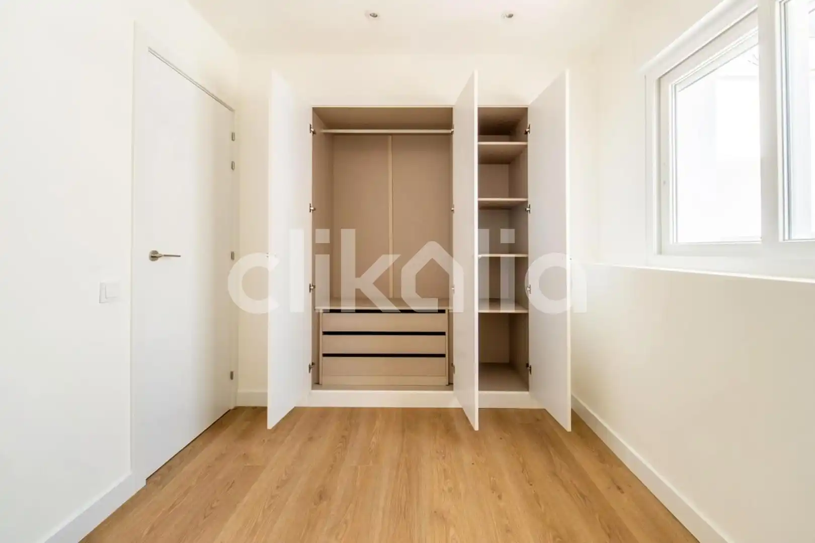 Schlafzimmer von Wohnung zum Verkauf in Madrid mit Klimaanlage, Heizung und Privatgarten