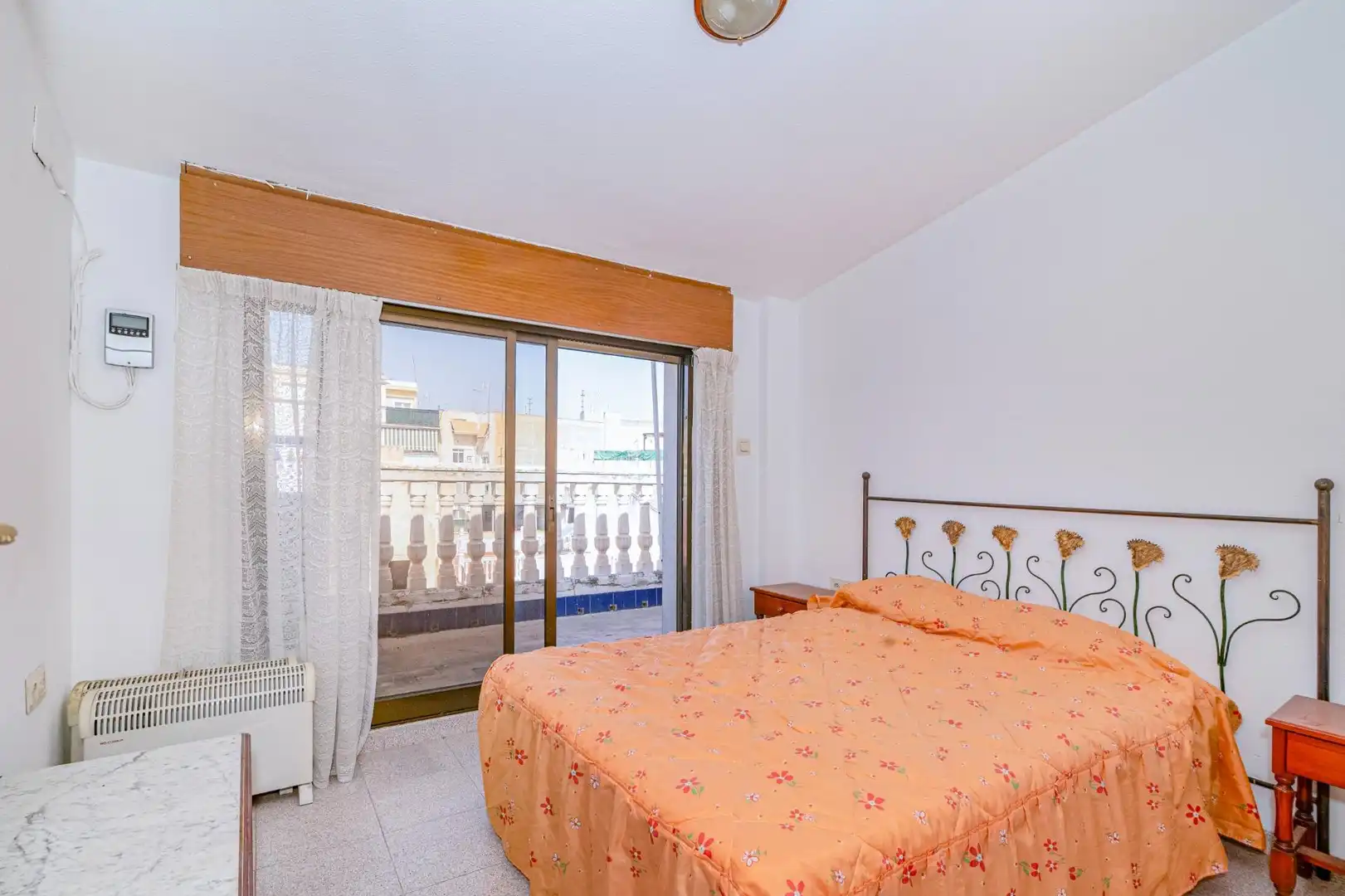 Schlafzimmer von Haus oder Chalet zum Verkauf in Granada mit Terrasse und Balkon