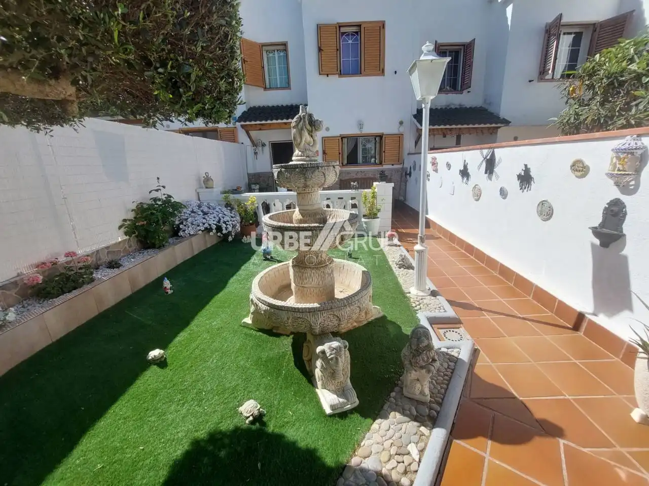 Jardí de Casa o xalet en venda en Olesa de Montserrat amb Aire condicionat, Calefacció i Jardí privat