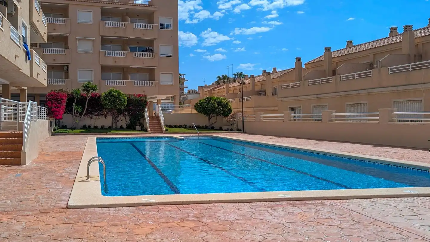Piscina de Casa adosada en venta en Santa Pola con Aire acondicionado, Terraza y Piscina