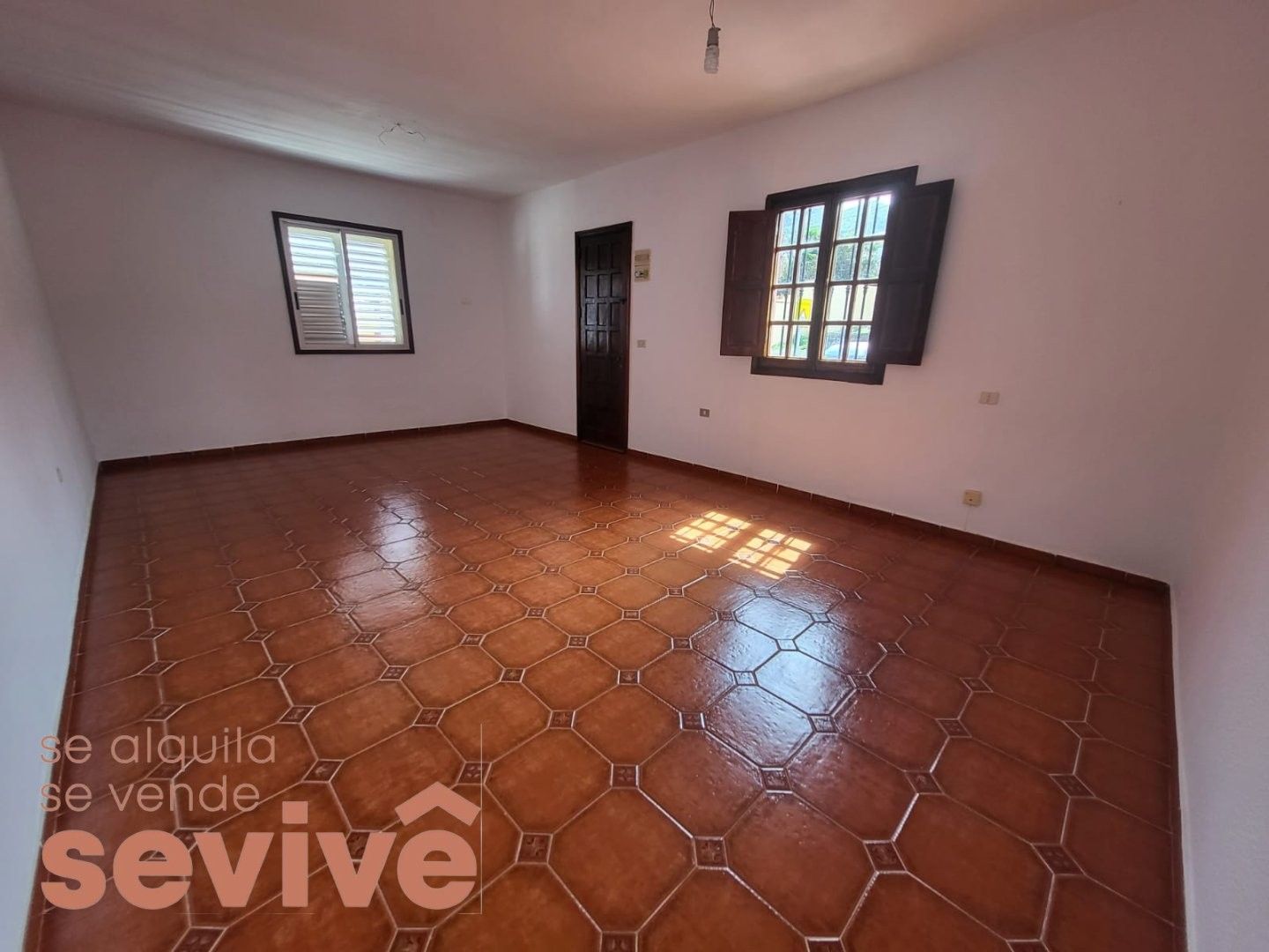 Sala d'estar de Local en venda en San Cristóbal de la Laguna amb Terrassa