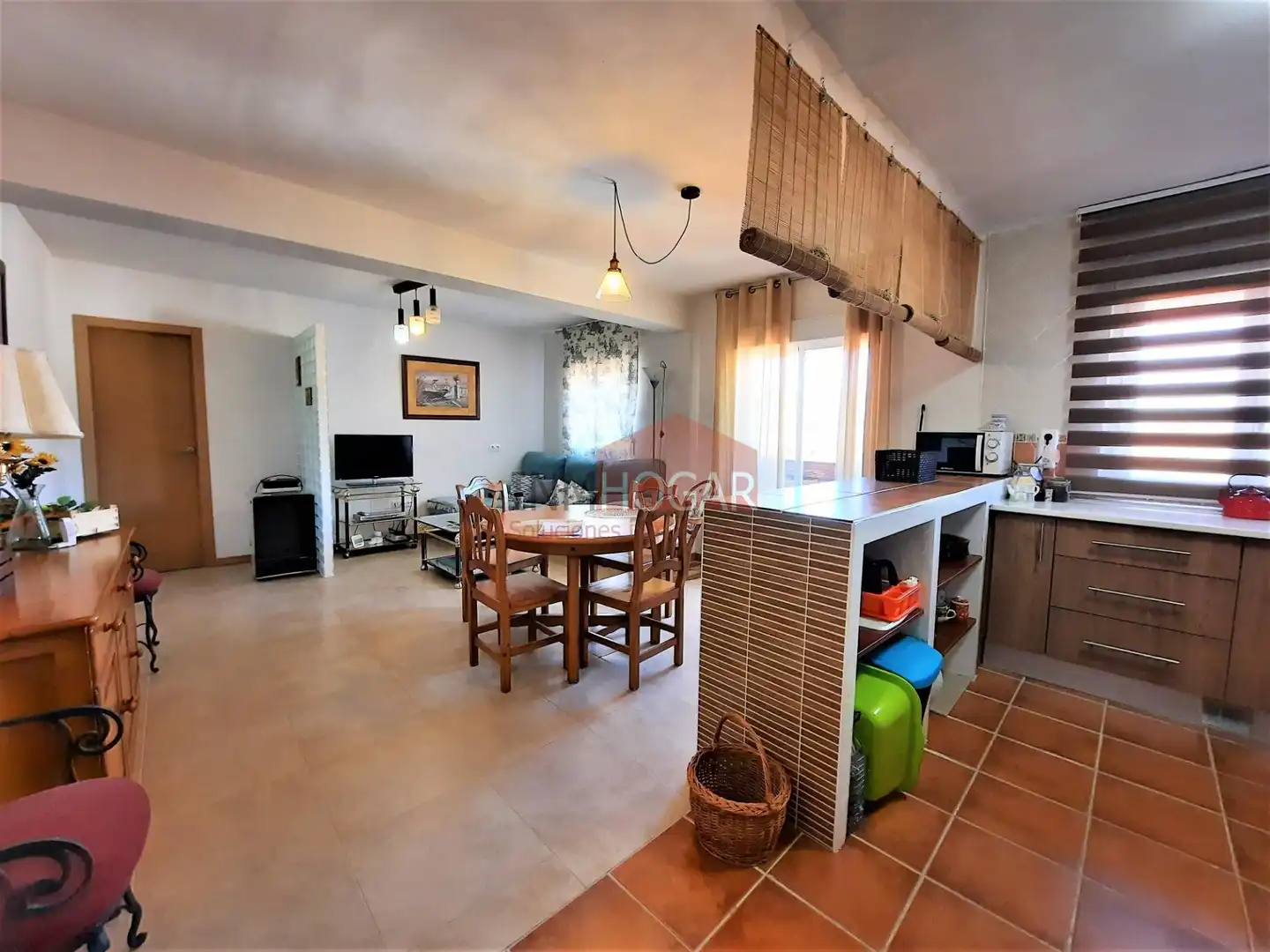 Wohnzimmer von Wohnung zum Verkauf in Navaluenga mit Heizung, Terrasse und Balkon
