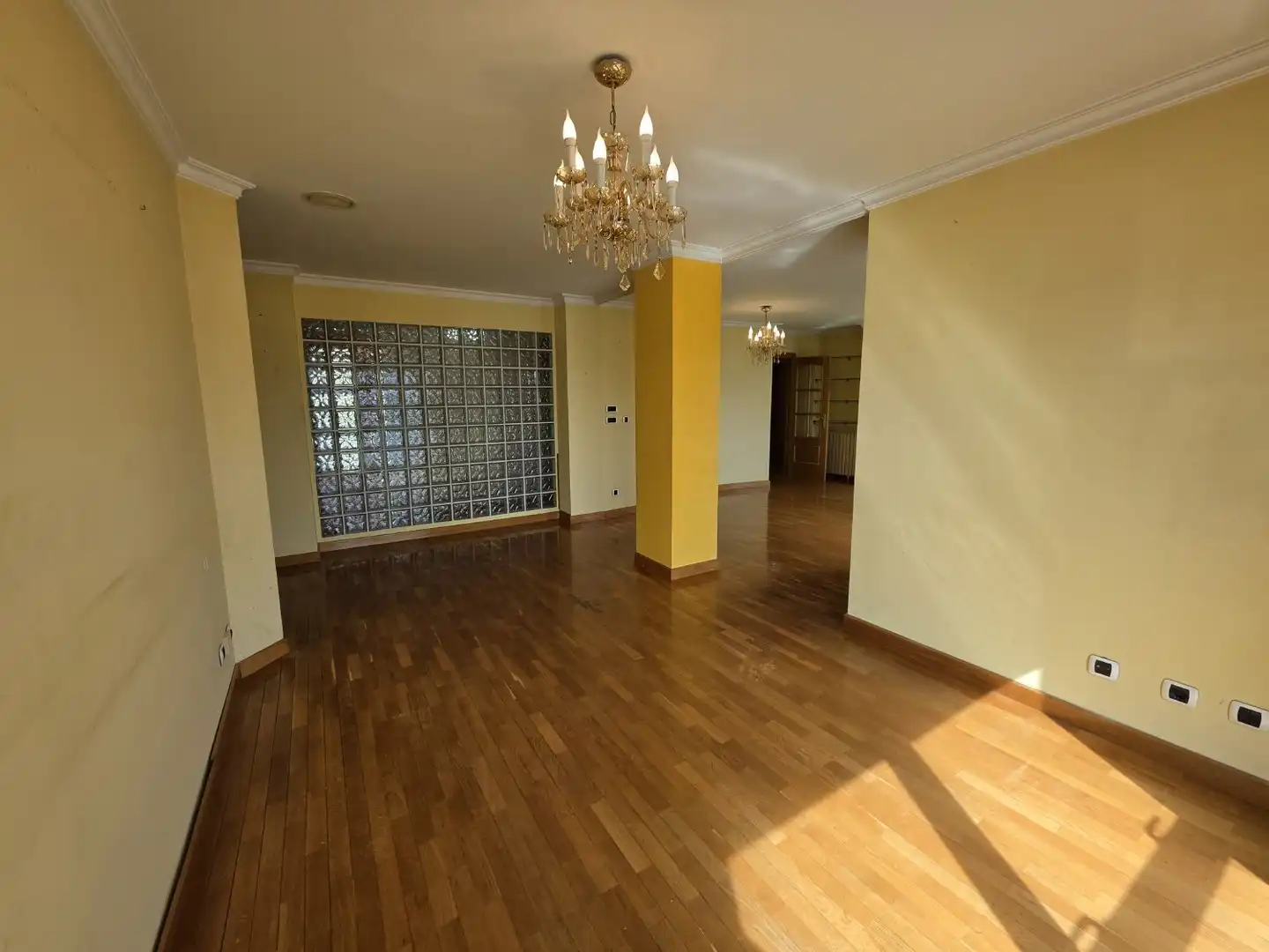 Sala de estar de Piso en venta en A Coruña Capital  con Calefacción, Terraza y Trastero