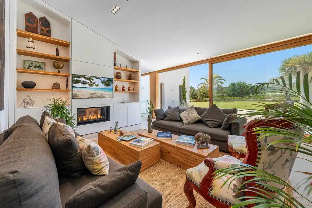 Living room of Country homes for sale in Pollença  with Air Conditioner, Heating and Private garden