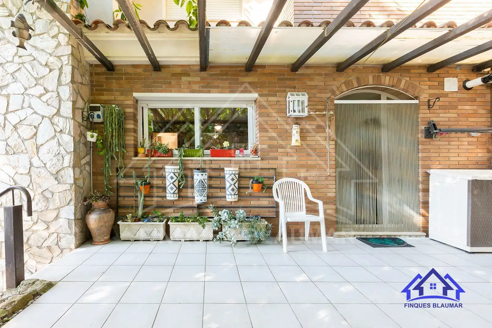 Terraza de Casa o chalet en venta en Arenys de Munt con Calefacción, Jardín privado y Trastero