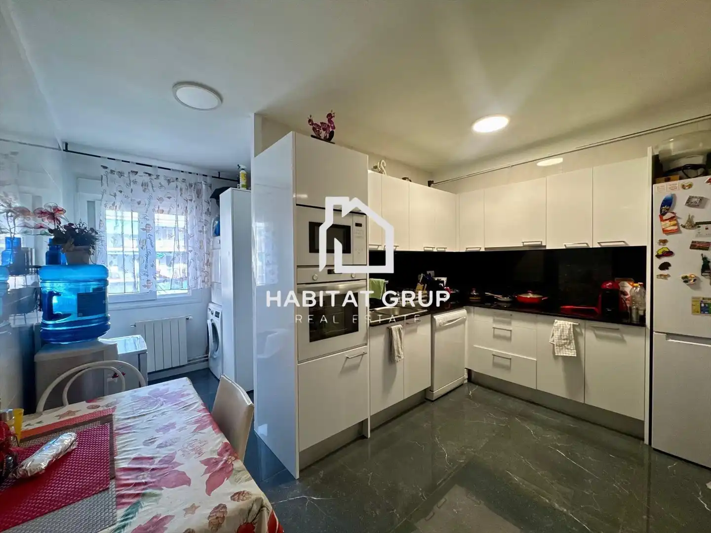Kitchen of Flat for sale in Girona  with Heating and Terrace