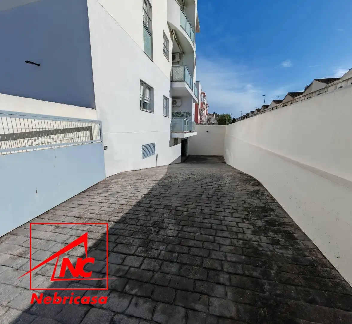 Parking of Flat for sale in Sanlúcar de Barrameda  with Air Conditioner and Furnished