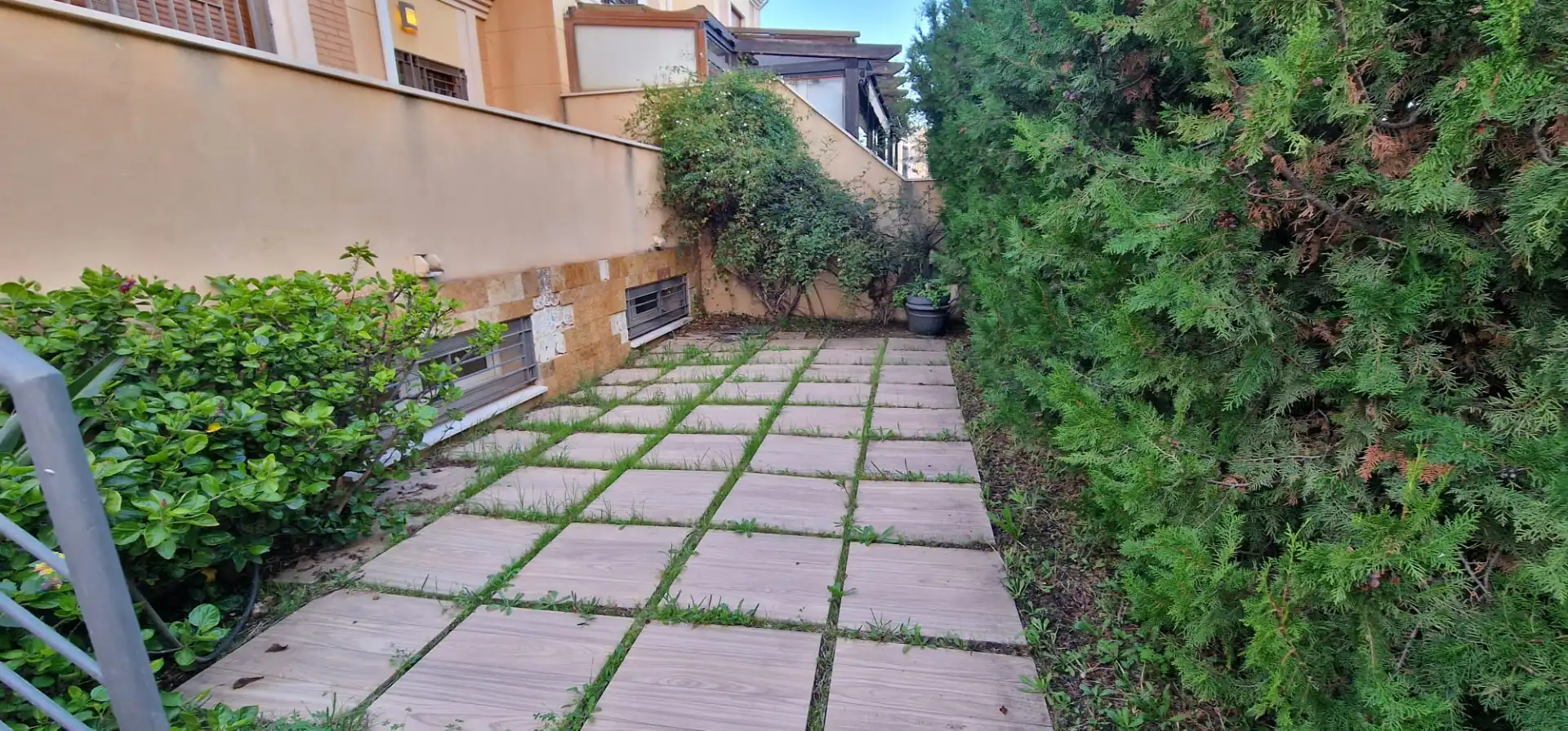Casa adosada en venta en Calle Lingüista Manuel Seco, Parque Clavero