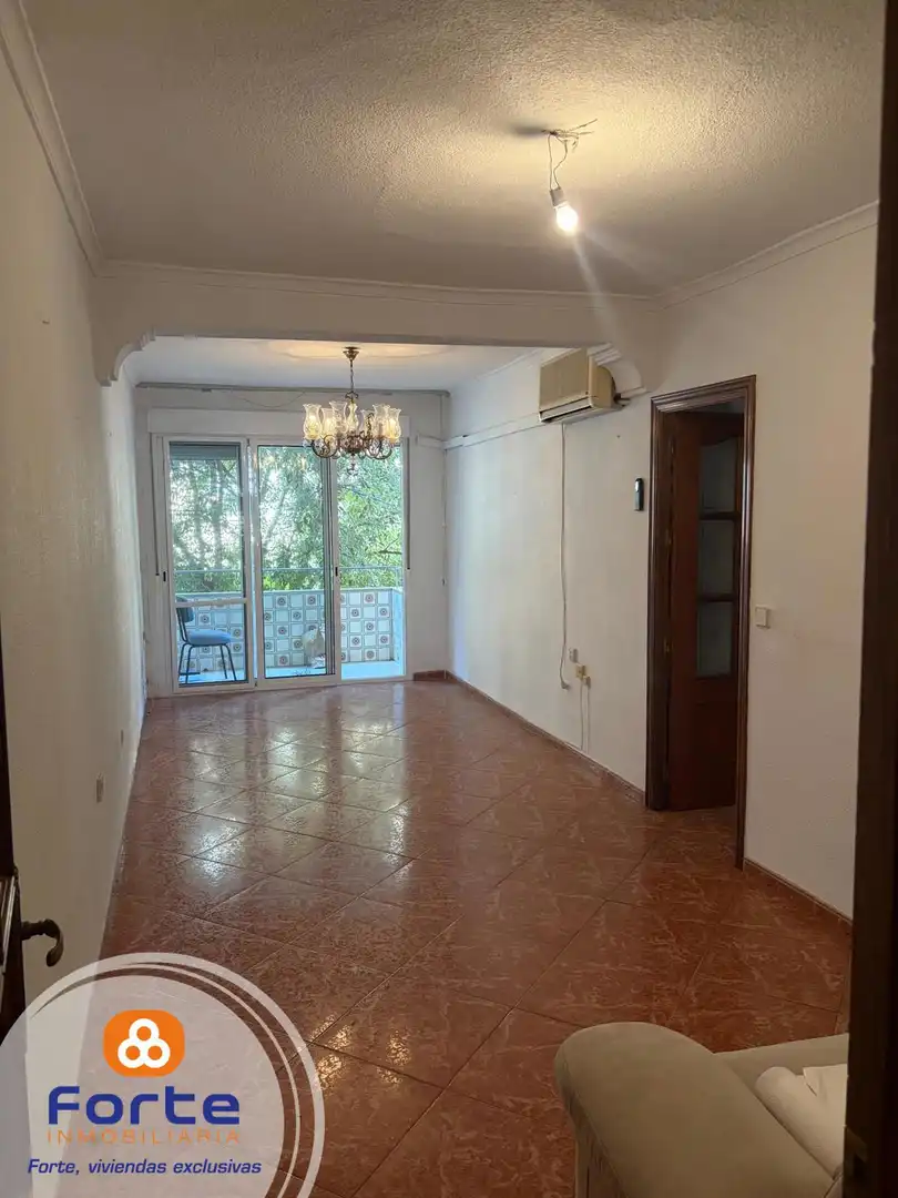 Sala d'estar de Pis en venda en Córdoba amb Aire condicionat, Calefacció i Terrassa