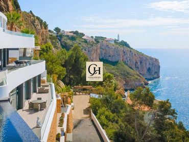 Chalet con piscina en venta en Portichol - Balcón al Mar