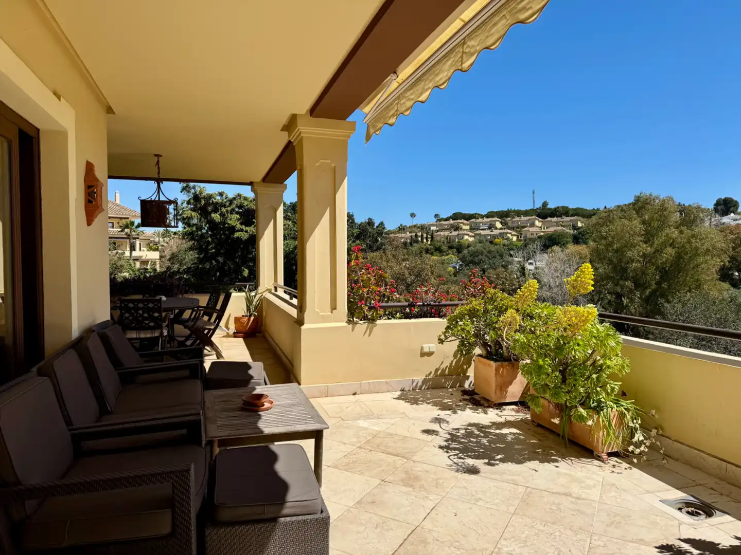 Terrace of Flat for sale in Sotogrande  with Air Conditioner, Heating and Private garden