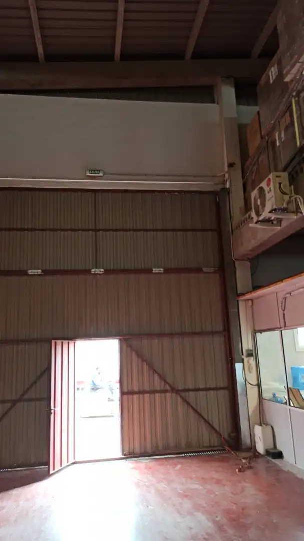 Industrial building to rent in Cheste, imagen 3