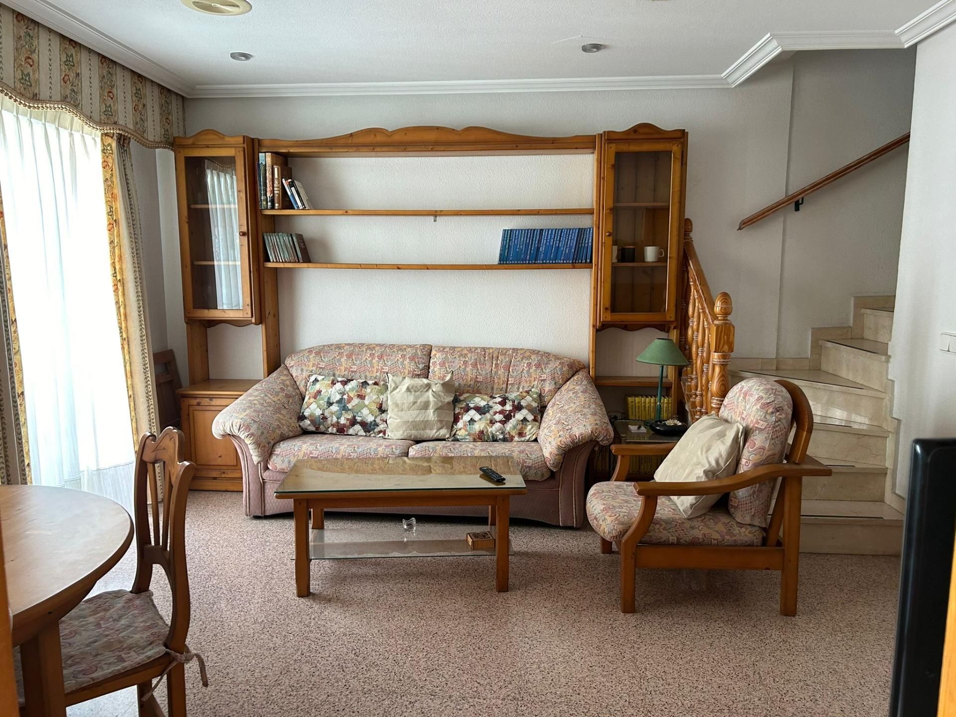 Sala d'estar de Dúplex en venda en Elche / Elx amb Aire condicionat i Balcó