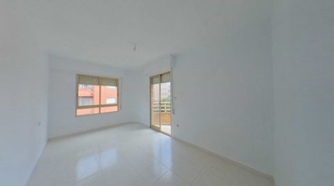 Foto 2 de Piso en venta en Guardamar, Corea, Gandia