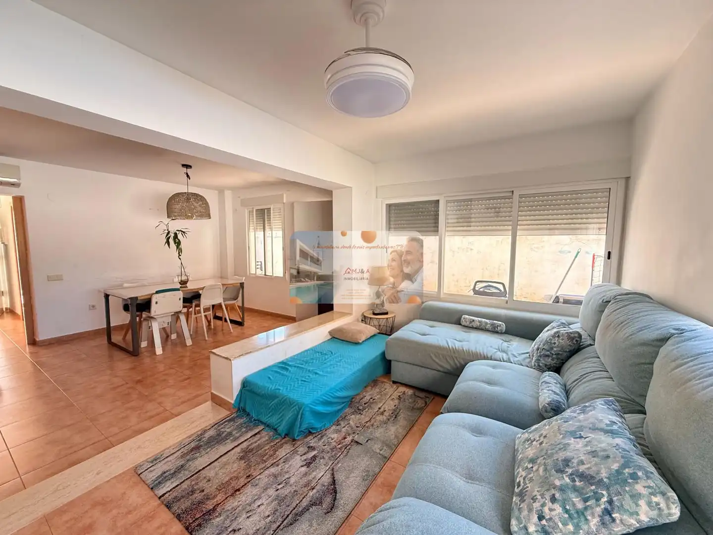 Wohnzimmer von Haus oder Chalet zum Verkauf in Benicasim / Benicàssim mit Klimaanlage, Heizung und Terrasse