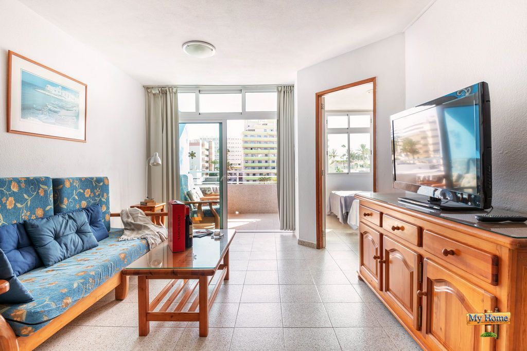 Living room of Apartment for sale in San Bartolomé de Tirajana  with Furnished, Washing machine and Balcony