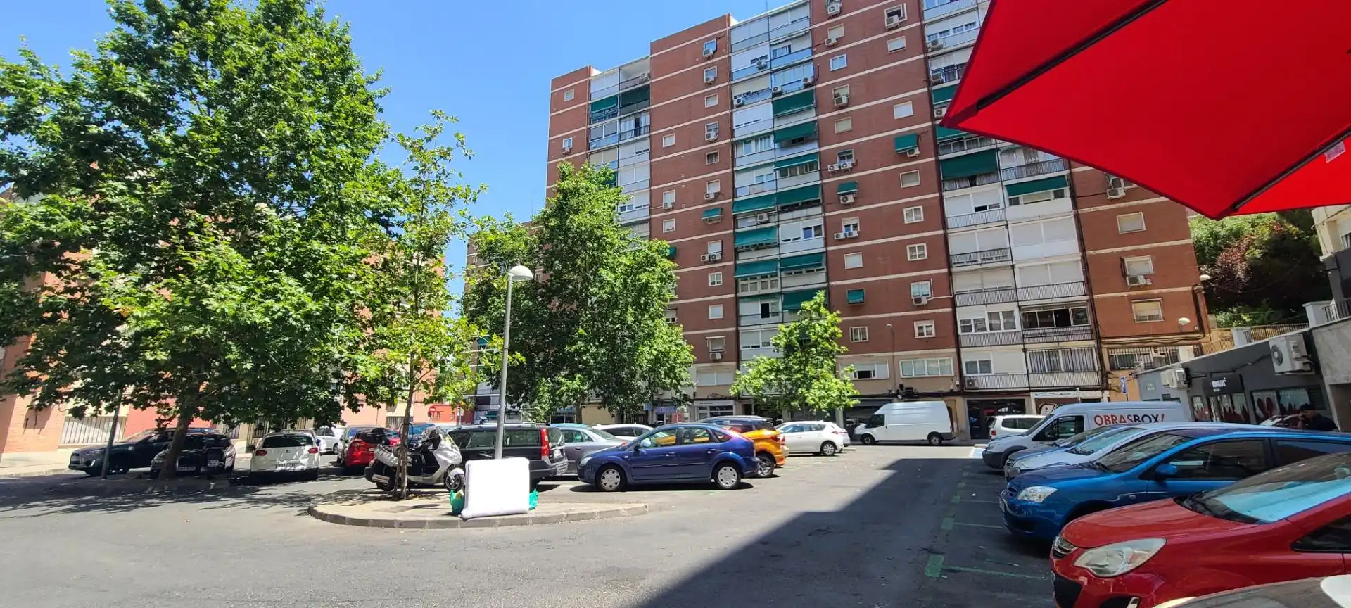 Vista exterior de Apartament en venda en Madrid amb Calefacció