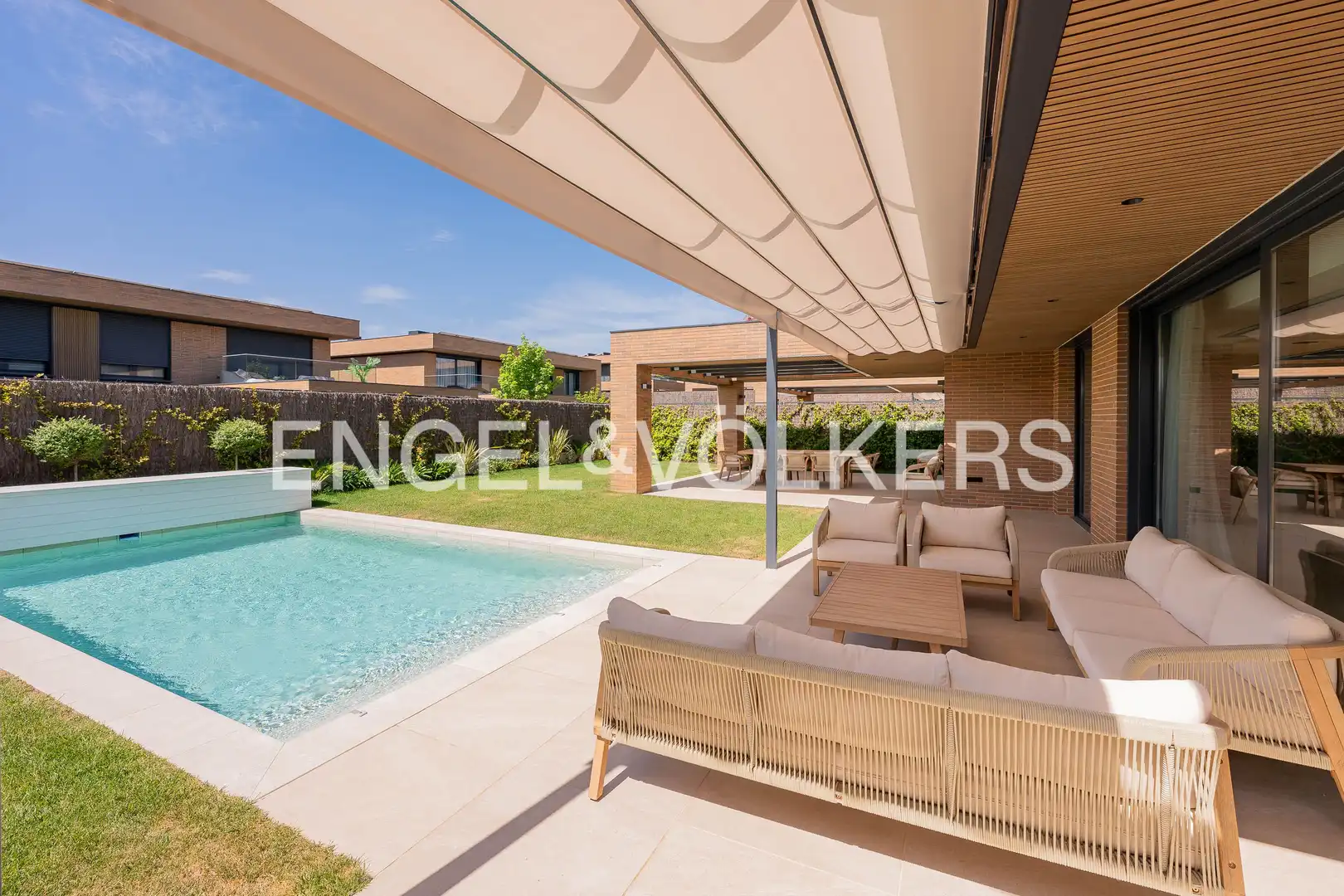 Terraza de Casa o chalet en venta en Las Rozas de Madrid con Aire acondicionado, Calefacción y Jardín privado