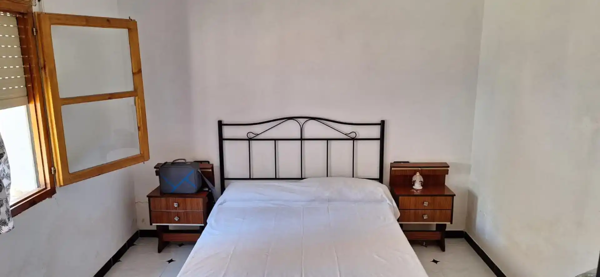 Habitación de Piso en venta en Fuente-Tójar con Jardín privado, Trastero y Amueblado