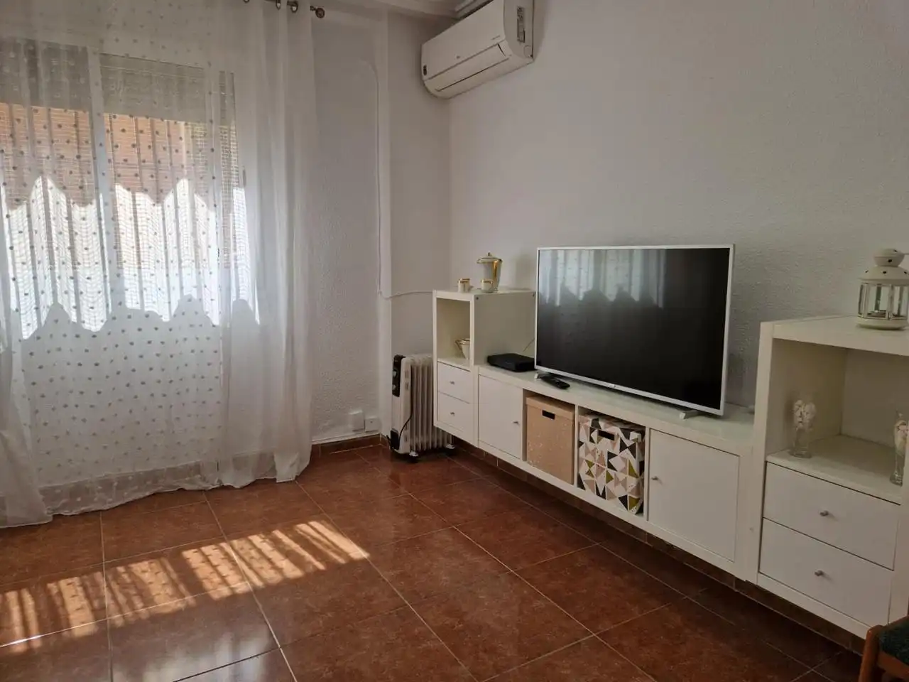 Sala de estar de Piso de alquiler en Moncada con Aire acondicionado, Calefacción y Amueblado