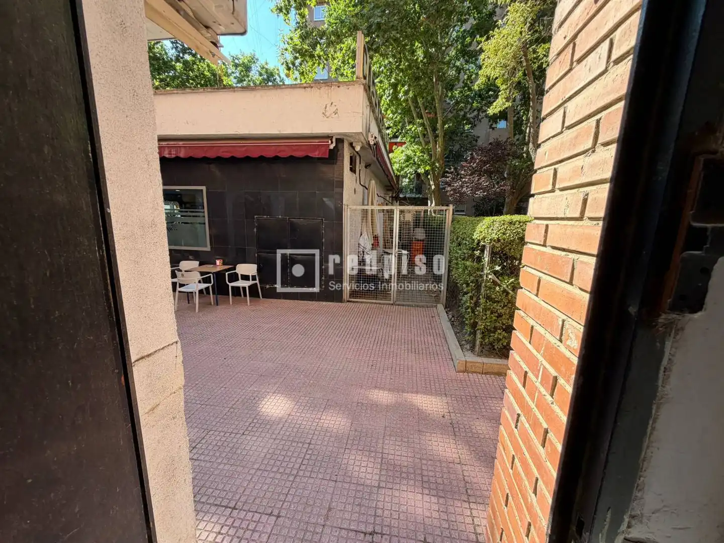 Terrassa de Local en venda en Alcalá de Henares amb Aire condicionat