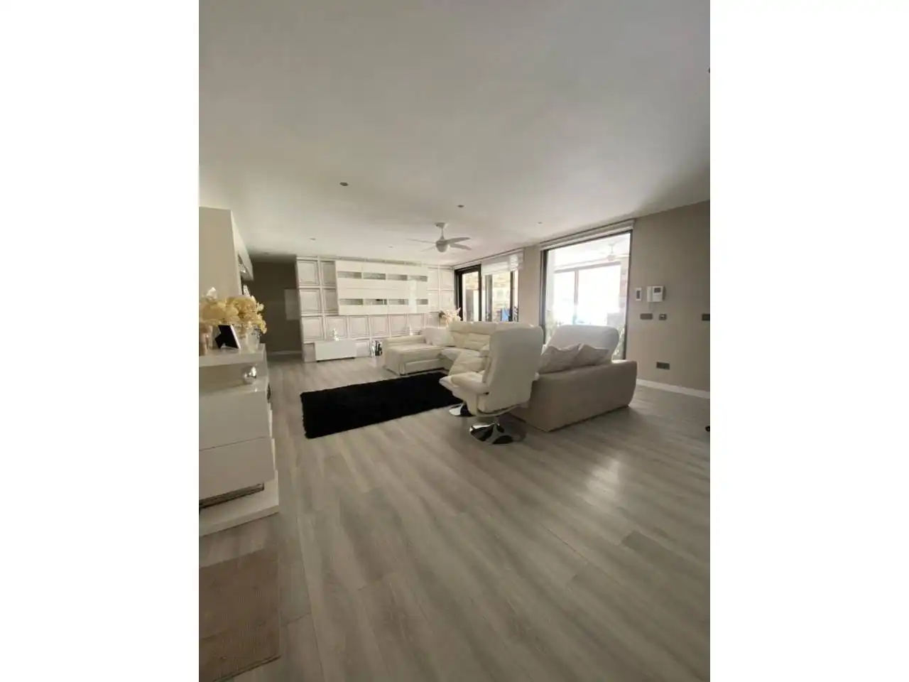 Sala de estar de Casa o chalet en venta en Estepona con Calefacción, Jardín privado y Terraza