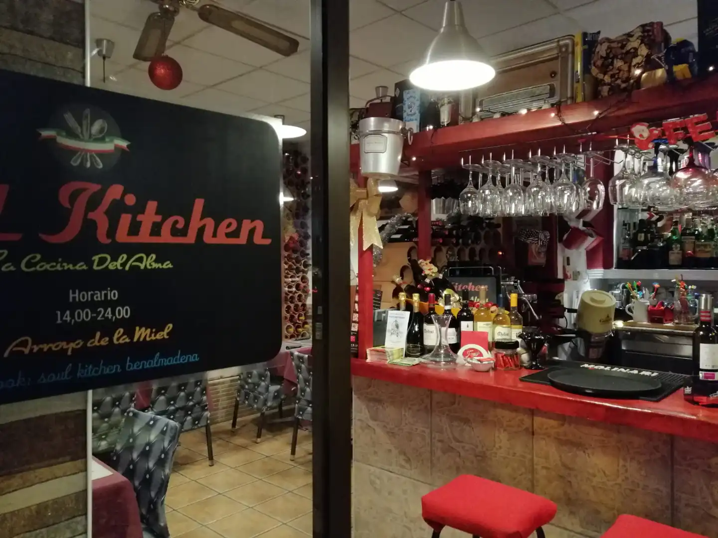 Local comercial en traspaso en Calle Medina Azahara, imagen 9