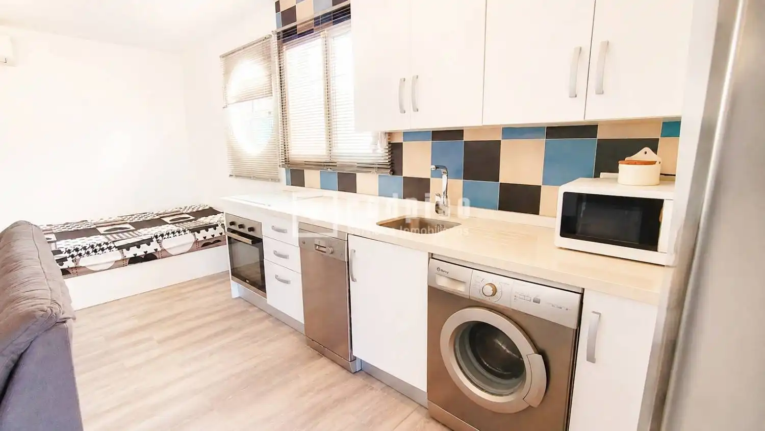 Cocina de Estudio de alquiler en Málaga con Aire acondicionado y Amueblado