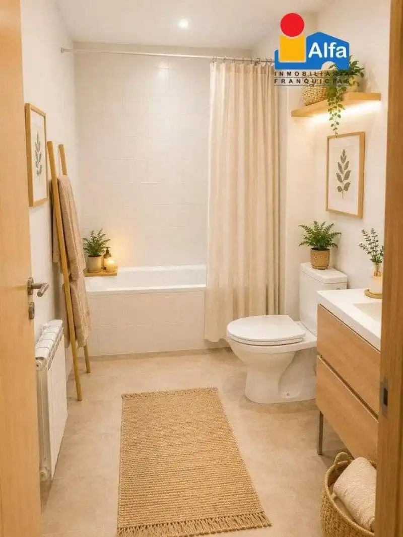 Baño de Piso en venta en Cáceres con Aire acondicionado, Jardín privado y Terraza