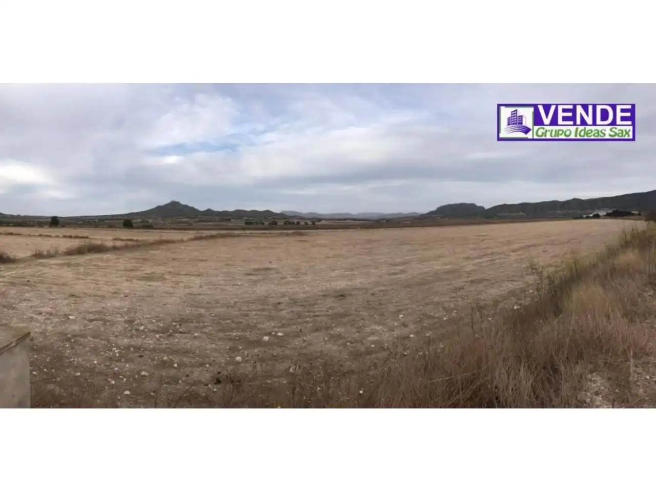 Rustikales Grundstück zum Verkauf in Salinas
