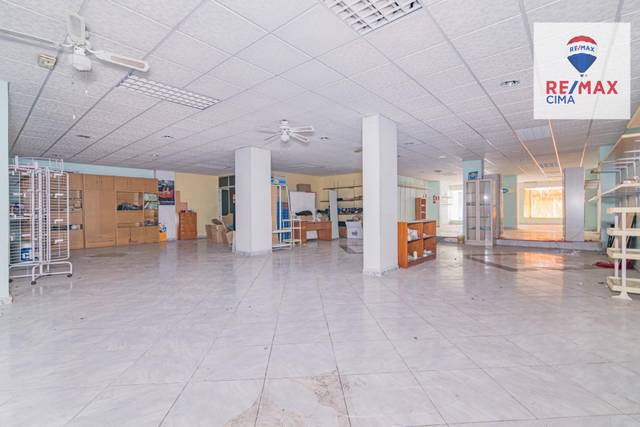 Local comercial en Venta en Barrio de Zaidín