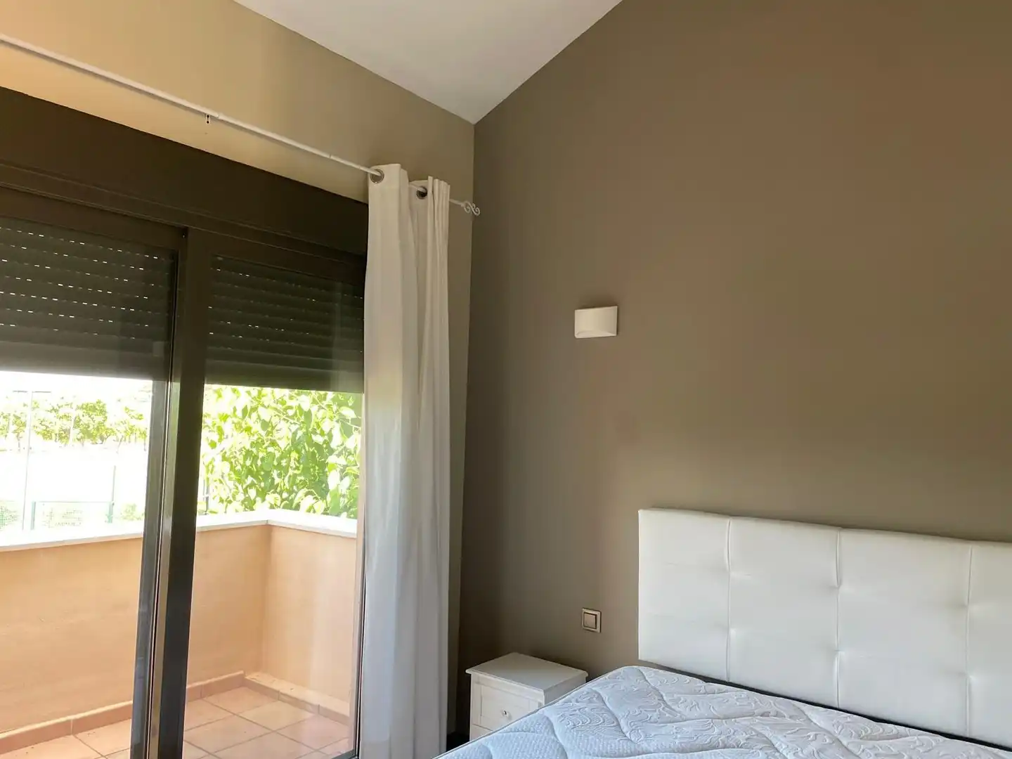 Dormitori de Casa adosada de lloguer en Puerto Real amb Aire condicionat, Calefacció i Terrassa