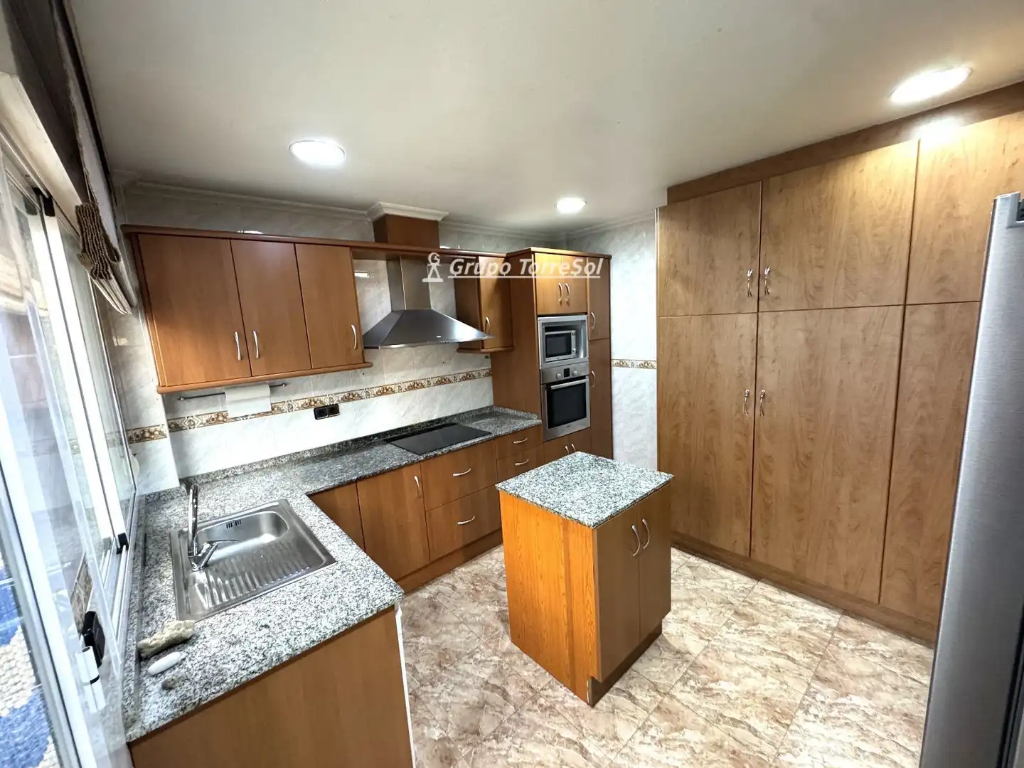 Casa adosada en venta en Catral