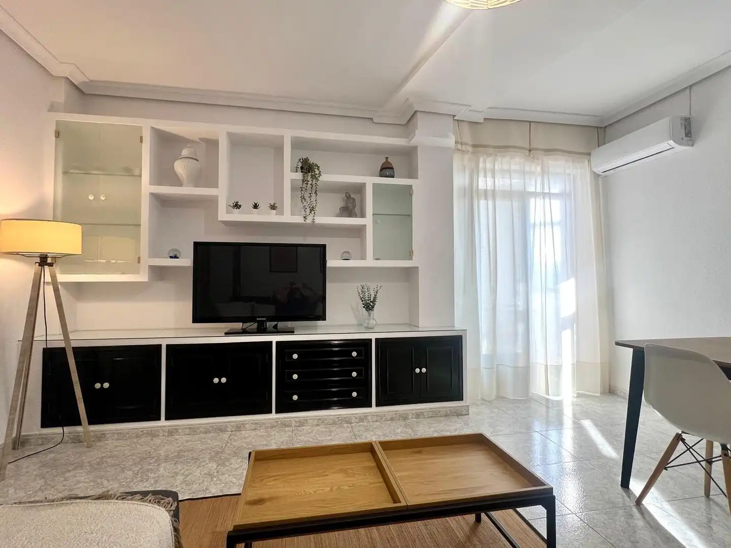 Sala de estar de Piso de alquiler en Plasencia con Aire acondicionado, Calefacción y Terraza