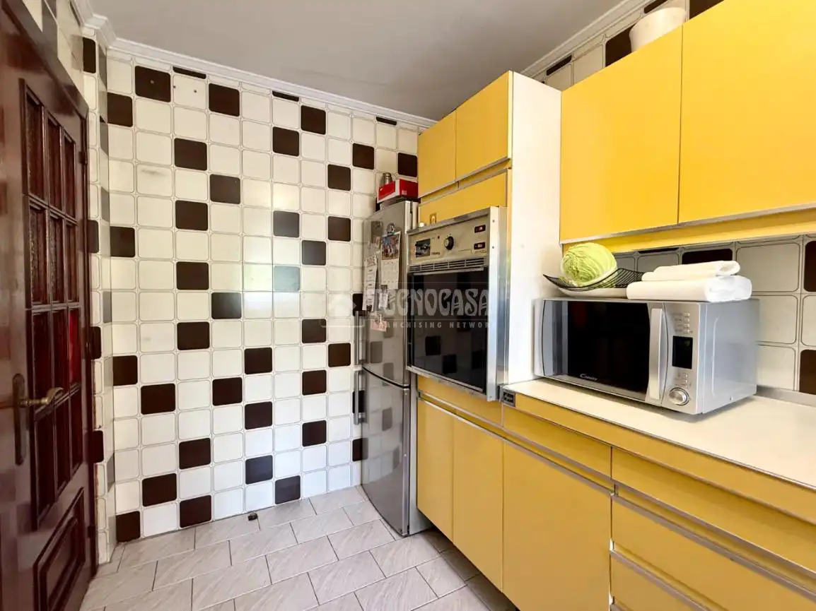 Cocina de Piso en venta en Santander con Calefacción